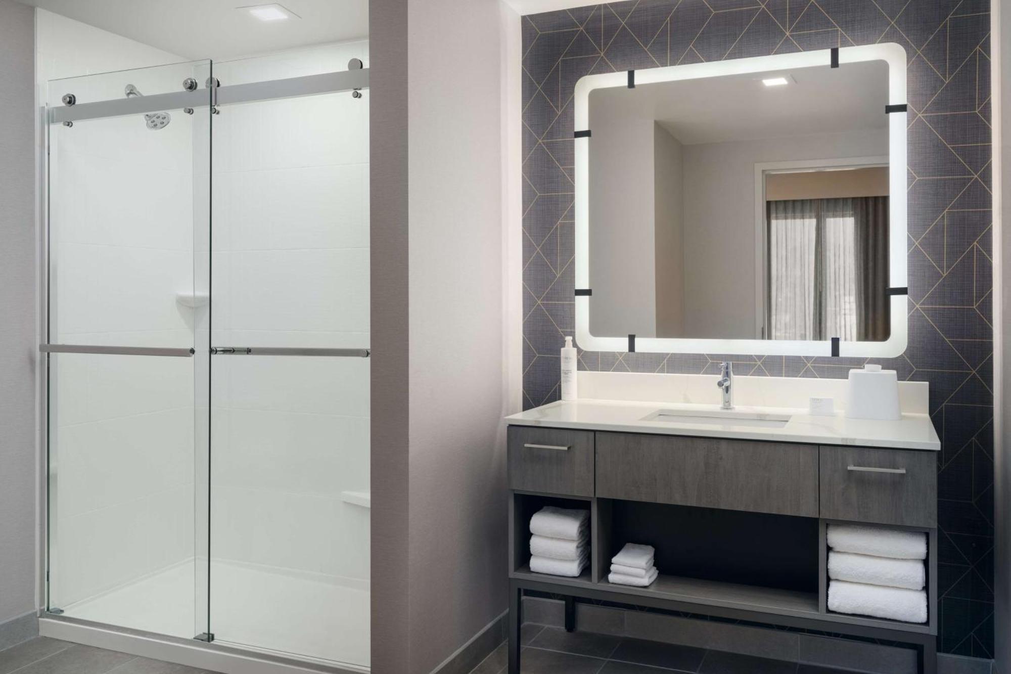 Homewood Suites By Hilton Raleigh Downtown Экстерьер фото